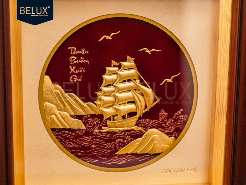 Tranh thuận buồm xuôi gió nền đỏ dát vàng 24k 20x20cm